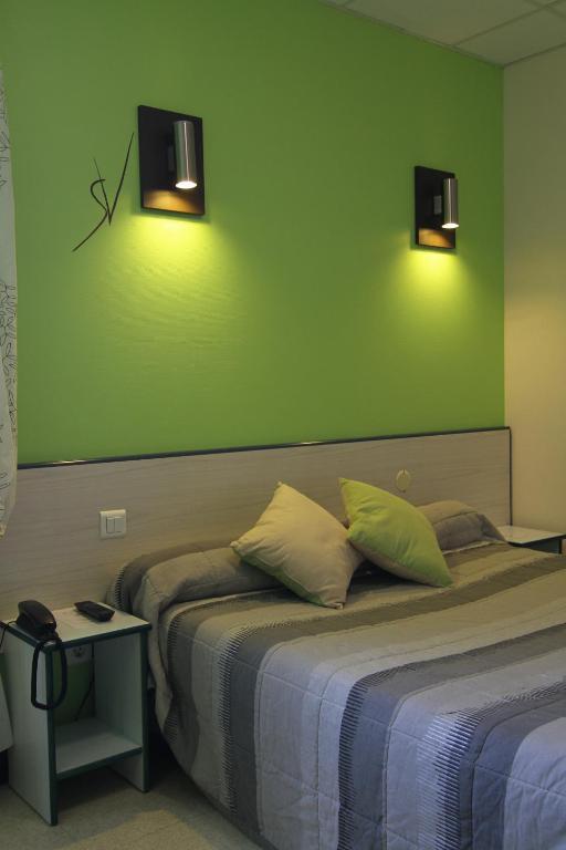 Hotel Le Saint Vincent Lyon Sud Vourles Rum bild